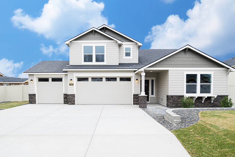 Find More Space: Garage Organization Tips